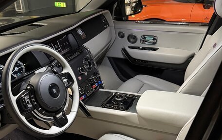 Rolls-Royce Cullinan, 2019 год, 25 000 000 рублей, 8 фотография