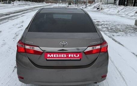 Toyota Corolla, 2013 год, 930 000 рублей, 4 фотография