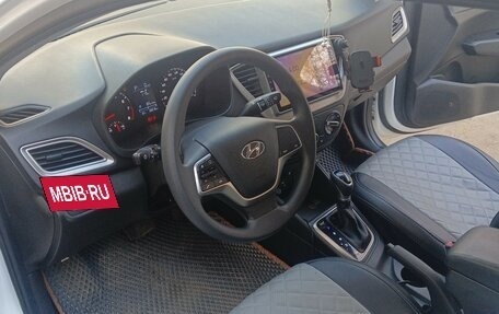 Hyundai Solaris II рестайлинг, 2021 год, 1 485 000 рублей, 10 фотография