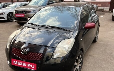 Toyota Yaris III рестайлинг, 2008 год, 275 000 рублей, 3 фотография