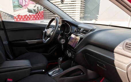 KIA Rio III рестайлинг, 2012 год, 825 000 рублей, 6 фотография