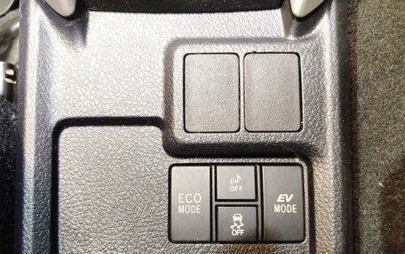 Toyota Corolla, 2017 год, 1 350 000 рублей, 18 фотография