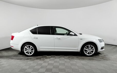 Skoda Octavia, 2018 год, 1 850 000 рублей, 5 фотография
