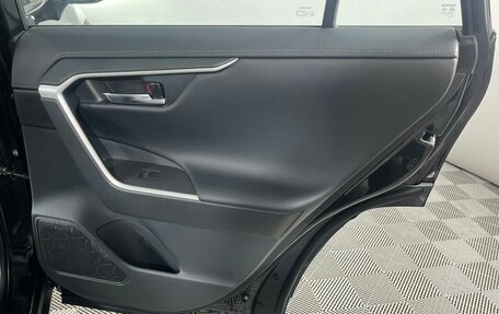 Toyota RAV4, 2025 год, 4 244 000 рублей, 21 фотография