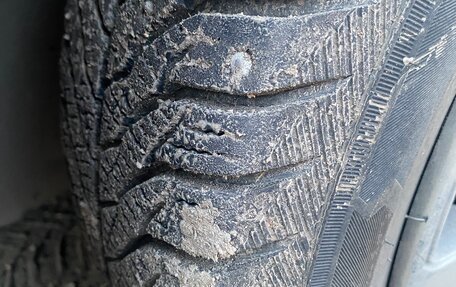 Mitsubishi Carisma I, 2000 год, 120 000 рублей, 10 фотография