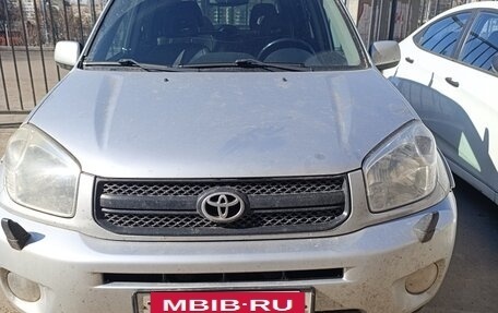 Toyota RAV4, 2004 год, 800 000 рублей, 2 фотография