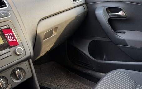 Volkswagen Polo VI (EU Market), 2011 год, 680 000 рублей, 10 фотография