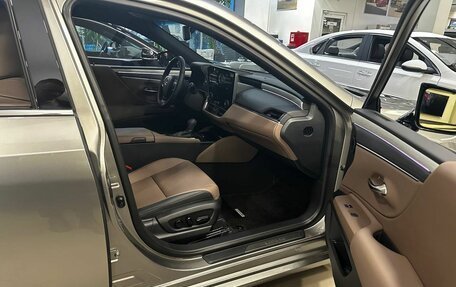 Lexus ES VII, 2025 год, 6 200 000 рублей, 11 фотография