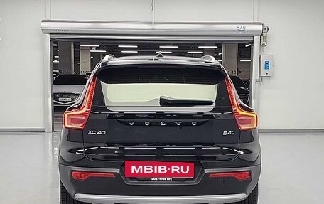 Volvo XC40 I, 2024 год, 4 740 000 рублей, 3 фотография