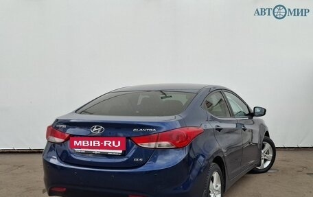 Hyundai Elantra V, 2012 год, 900 000 рублей, 5 фотография
