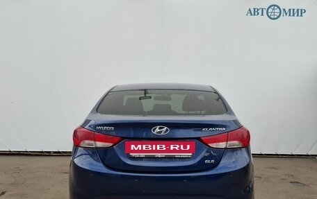 Hyundai Elantra V, 2012 год, 900 000 рублей, 6 фотография