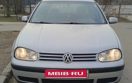 Volkswagen Golf IV, 2001 год, 295 000 рублей, 1 фотография