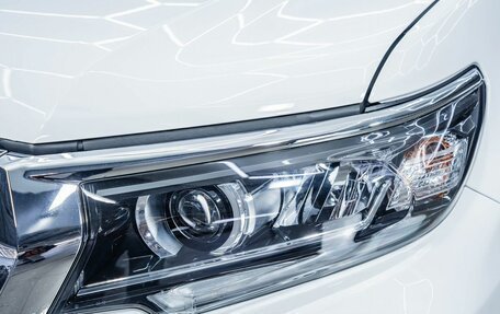 Toyota Land Cruiser Prado 150 рестайлинг 2, 2019 год, 4 460 000 рублей, 4 фотография