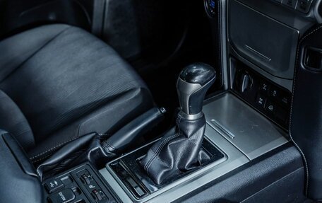 Toyota Land Cruiser Prado 150 рестайлинг 2, 2019 год, 4 460 000 рублей, 23 фотография