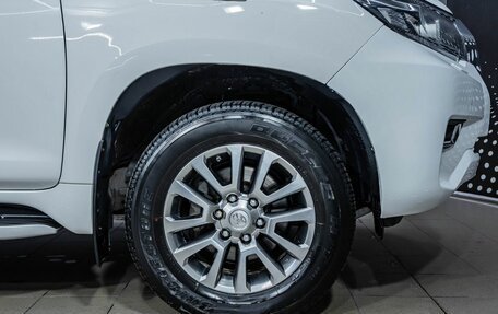 Toyota Land Cruiser Prado 150 рестайлинг 2, 2019 год, 4 460 000 рублей, 37 фотография