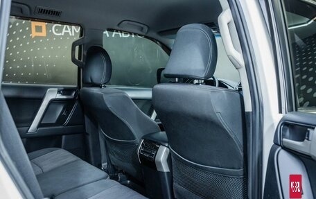 Toyota Land Cruiser Prado 150 рестайлинг 2, 2019 год, 4 460 000 рублей, 34 фотография