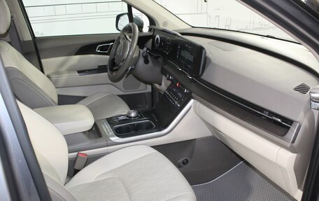 KIA Carnival, 2023 год, 5 200 000 рублей, 19 фотография