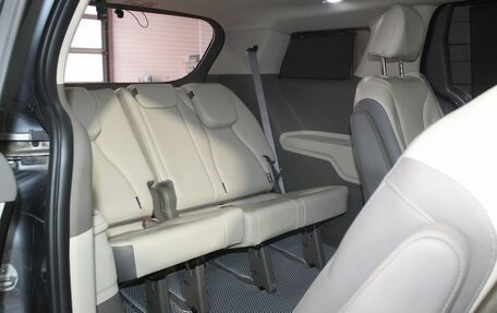 KIA Carnival, 2023 год, 5 200 000 рублей, 22 фотография