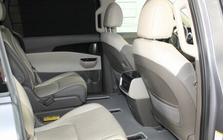 KIA Carnival, 2023 год, 5 200 000 рублей, 21 фотография