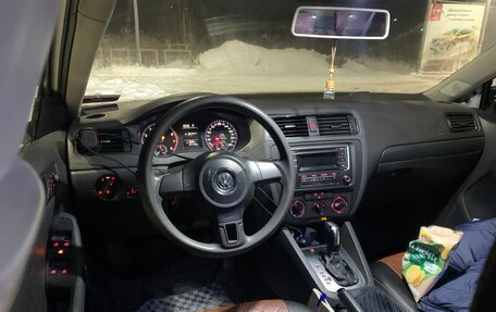 Volkswagen Jetta VI, 2014 год, 299 999 рублей, 13 фотография