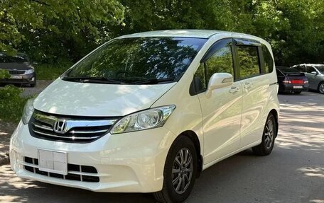 Honda Freed I, 2012 год, 1 018 000 рублей, 3 фотография