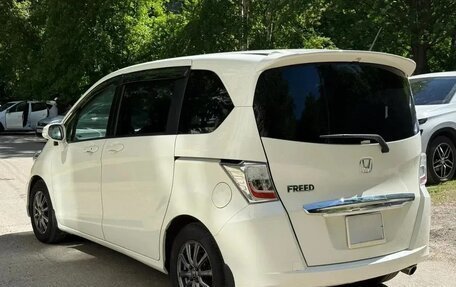 Honda Freed I, 2012 год, 1 018 000 рублей, 5 фотография