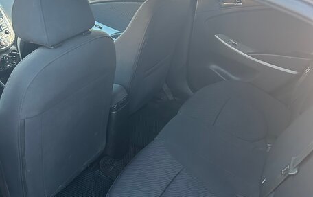 Hyundai Solaris II рестайлинг, 2011 год, 665 000 рублей, 9 фотография