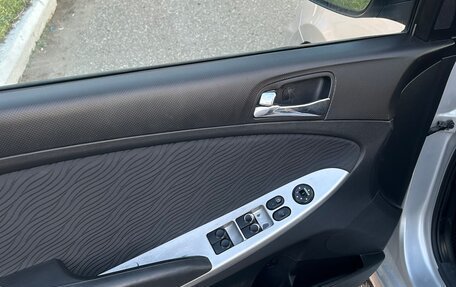 Hyundai Solaris II рестайлинг, 2011 год, 665 000 рублей, 8 фотография