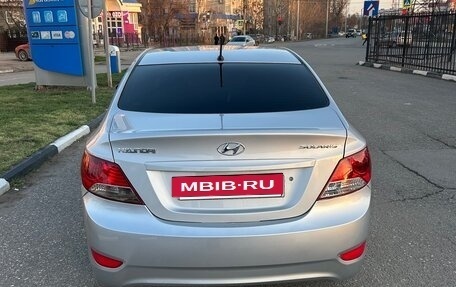 Hyundai Solaris II рестайлинг, 2011 год, 665 000 рублей, 3 фотография
