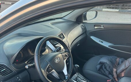 Hyundai Solaris II рестайлинг, 2011 год, 665 000 рублей, 10 фотография