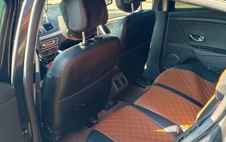 Renault Megane III, 2011 год, 450 000 рублей, 2 фотография