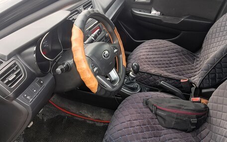 KIA Rio III рестайлинг, 2013 год, 400 000 рублей, 10 фотография