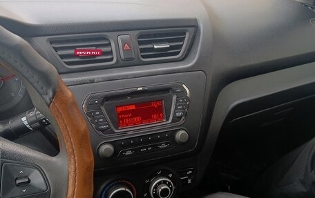 KIA Rio III рестайлинг, 2013 год, 400 000 рублей, 5 фотография