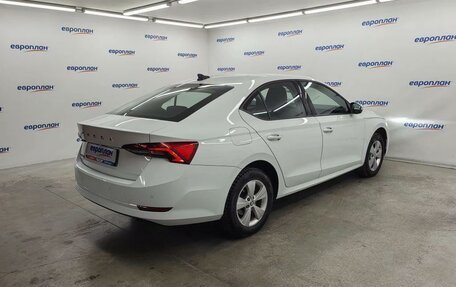 Skoda Octavia IV, 2021 год, 2 500 000 рублей, 3 фотография