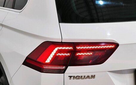 Volkswagen Tiguan II, 2017 год, 2 689 000 рублей, 6 фотография