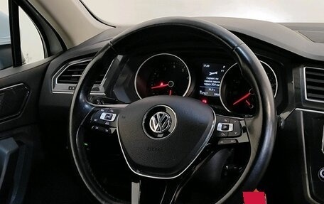 Volkswagen Tiguan II, 2017 год, 2 689 000 рублей, 12 фотография