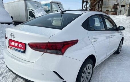 Hyundai Solaris II рестайлинг, 2022 год, 1 700 000 рублей, 6 фотография