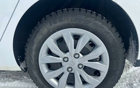 Hyundai Solaris II рестайлинг, 2022 год, 1 700 000 рублей, 19 фотография