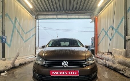 Volkswagen Polo VI (EU Market), 2016 год, 985 000 рублей, 1 фотография