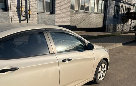 Hyundai Solaris II рестайлинг, 2014 год, 1 050 000 рублей, 1 фотография