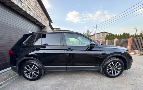 Volkswagen Tiguan II, 2021 год, 3 600 000 рублей, 4 фотография