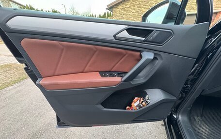 Volkswagen Tiguan II, 2021 год, 3 600 000 рублей, 15 фотография