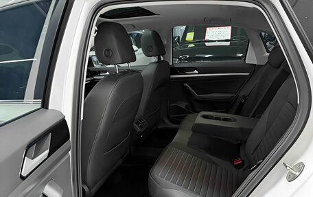 Volkswagen Lavida, 2023 год, 1 730 200 рублей, 15 фотография