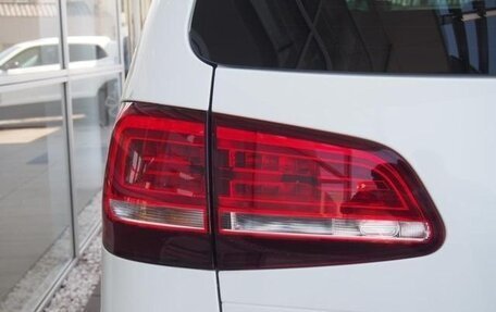 Volkswagen Sharan II, 2015 год, 1 170 000 рублей, 12 фотография