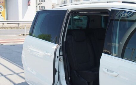 Volkswagen Sharan II, 2015 год, 1 170 000 рублей, 14 фотография