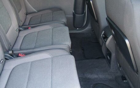 Volkswagen Sharan II, 2015 год, 1 170 000 рублей, 35 фотография