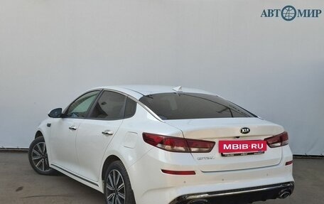 KIA Optima IV, 2019 год, 2 200 000 рублей, 7 фотография