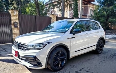 Volkswagen Tiguan II, 2021 год, 3 800 000 рублей, 1 фотография
