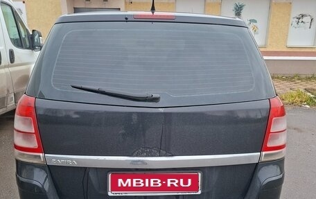 Opel Zafira B, 2010 год, 680 000 рублей, 1 фотография