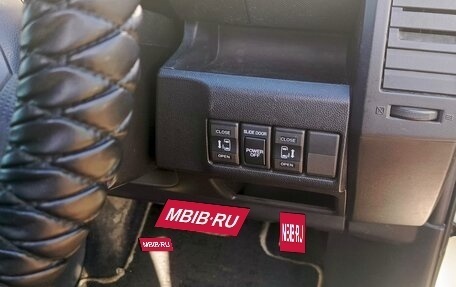 Mazda Premacy III, 2007 год, 750 000 рублей, 15 фотография